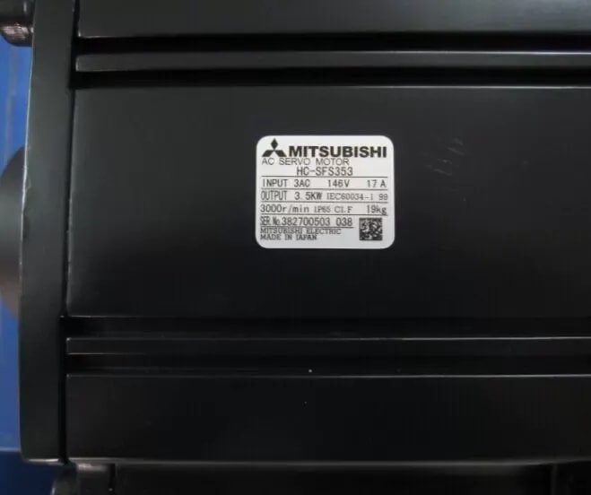 Mitsubishi_142
