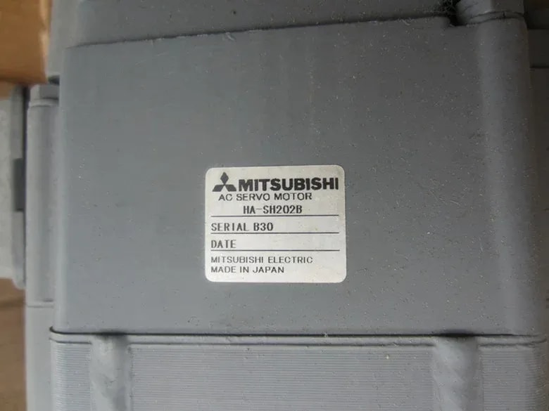 Mitsubishi_182