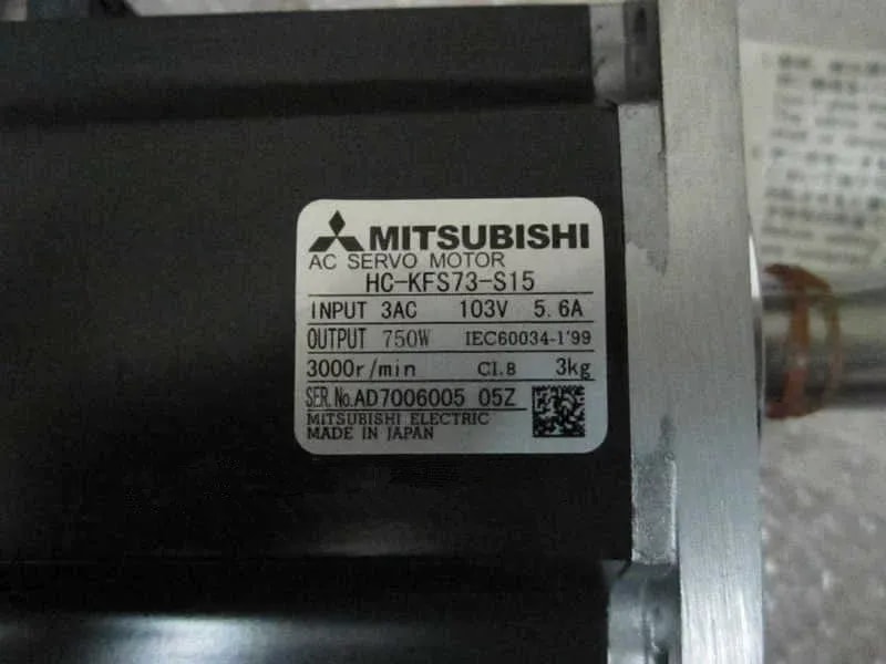 Mitsubishi_215