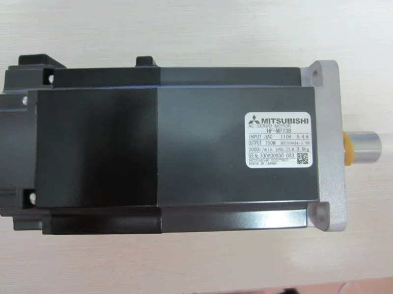 Mitsubishi_233