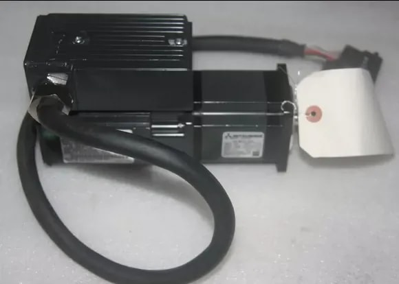Mitsubishi_235